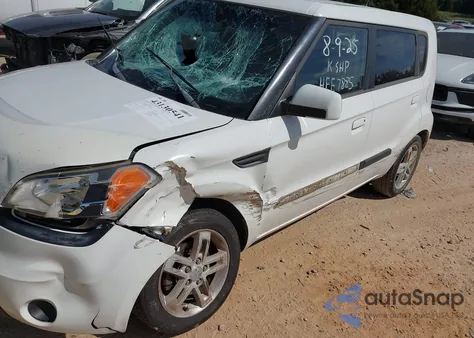 2010 Kia Soul + from USA, damaged, VIN KNDJT2A23A7066851